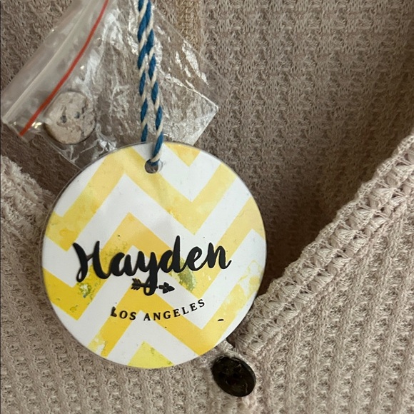 Hayden Blush Sleeveless Cardigan - Picture 3 of 7